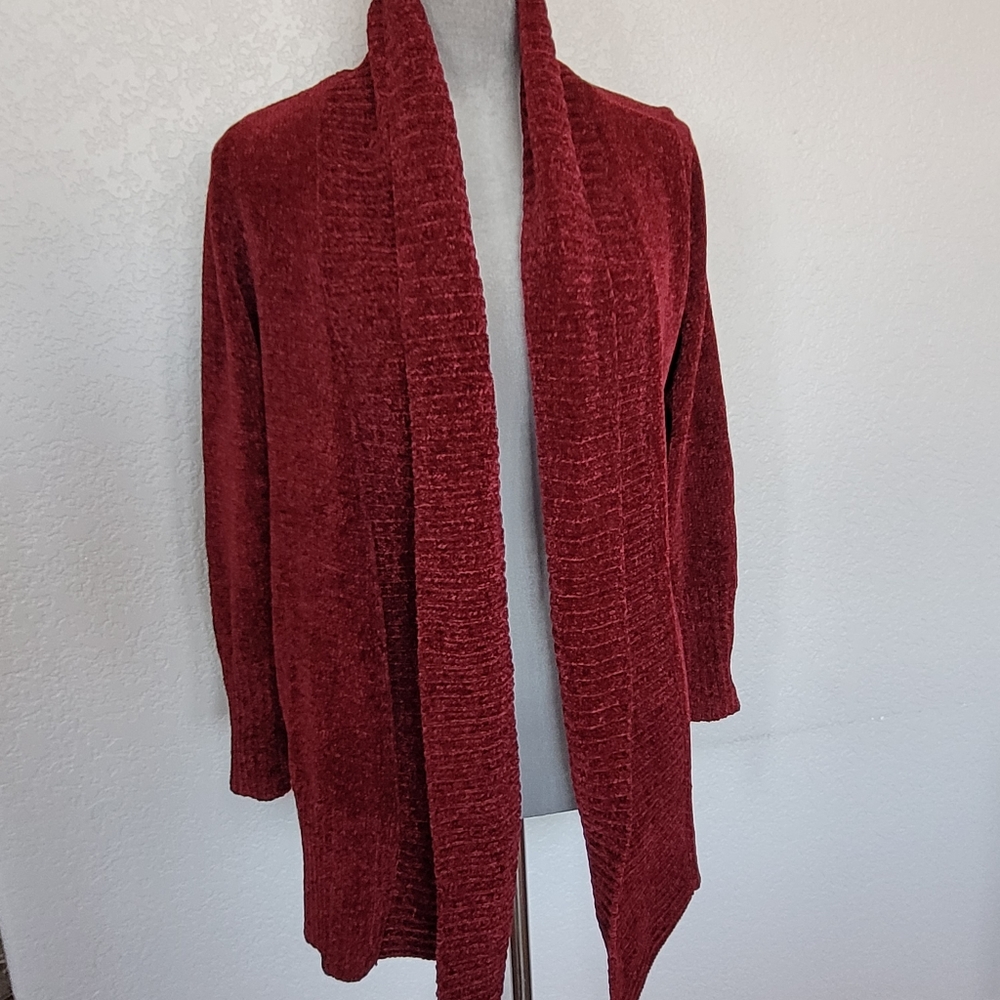 LONG SLEEVED COLLARED WINE KNIT CARDIGAN SMALL
